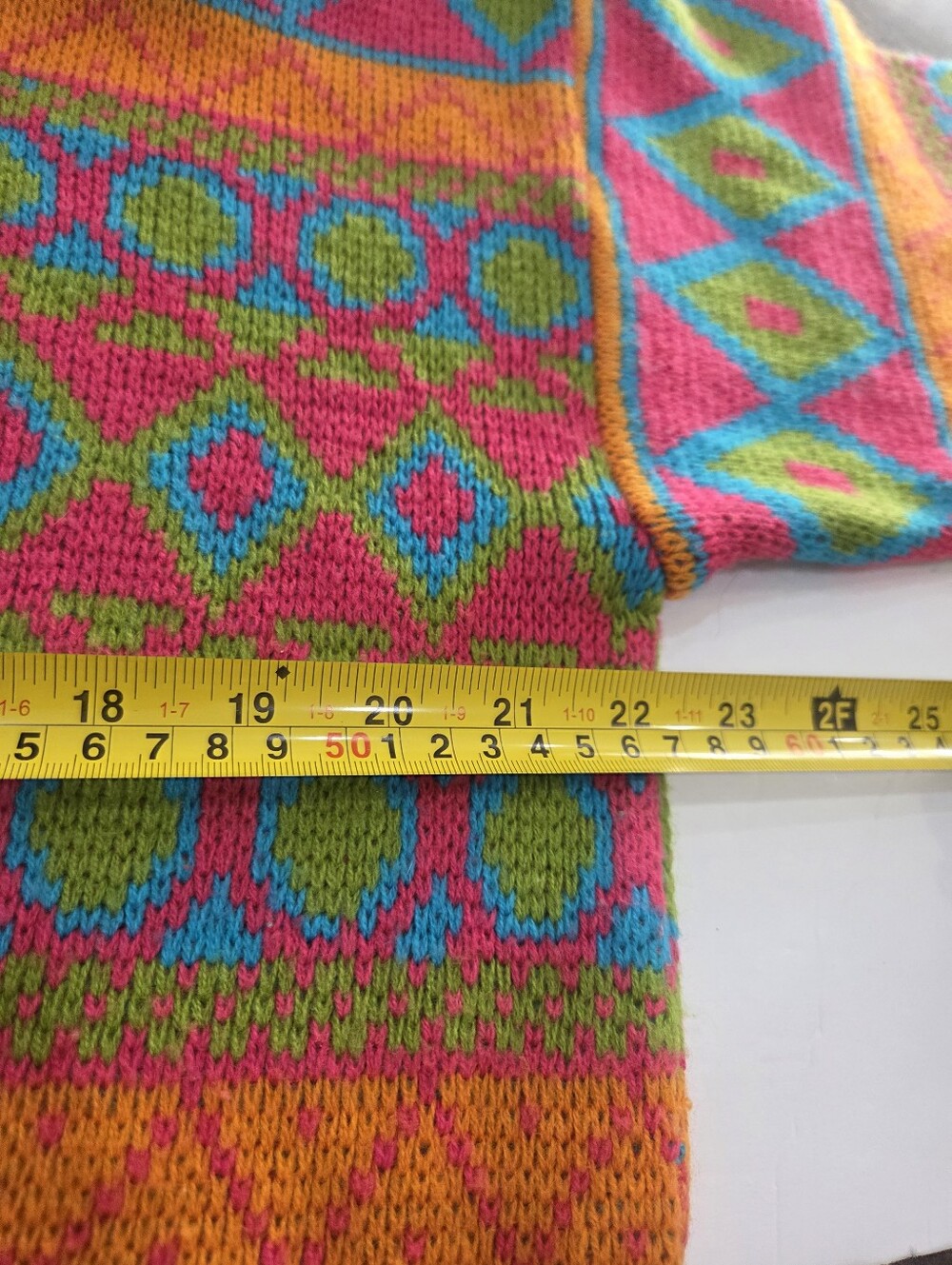 VTG. In Pulse Neon Pink Multicolor Geometric Turtleneck Sweater Sz.L - Picture 5 of 9